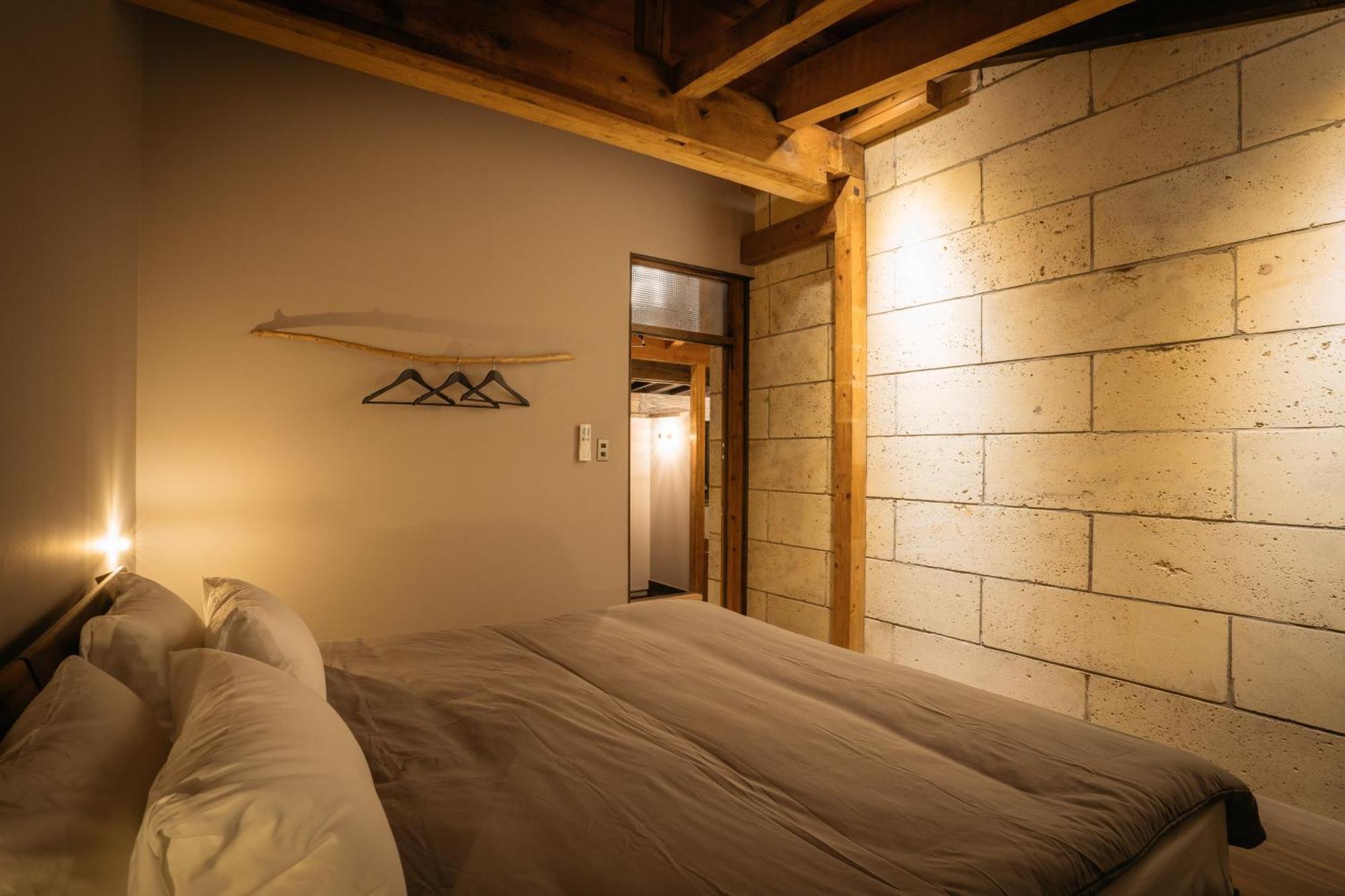 Отель Bed And Craft Nanto Экстерьер фото